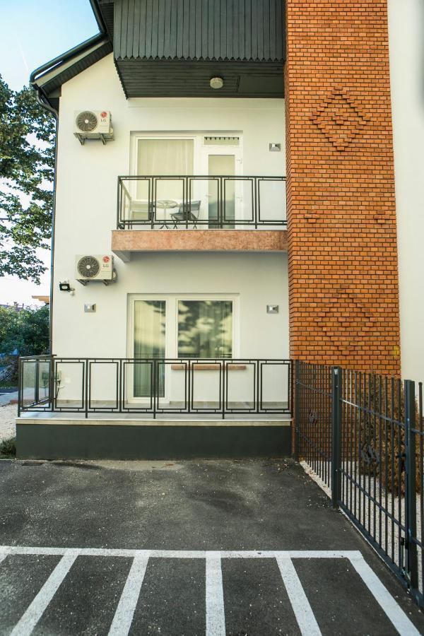 Marusius Apartmanhaz Appartement Makó Buitenkant foto