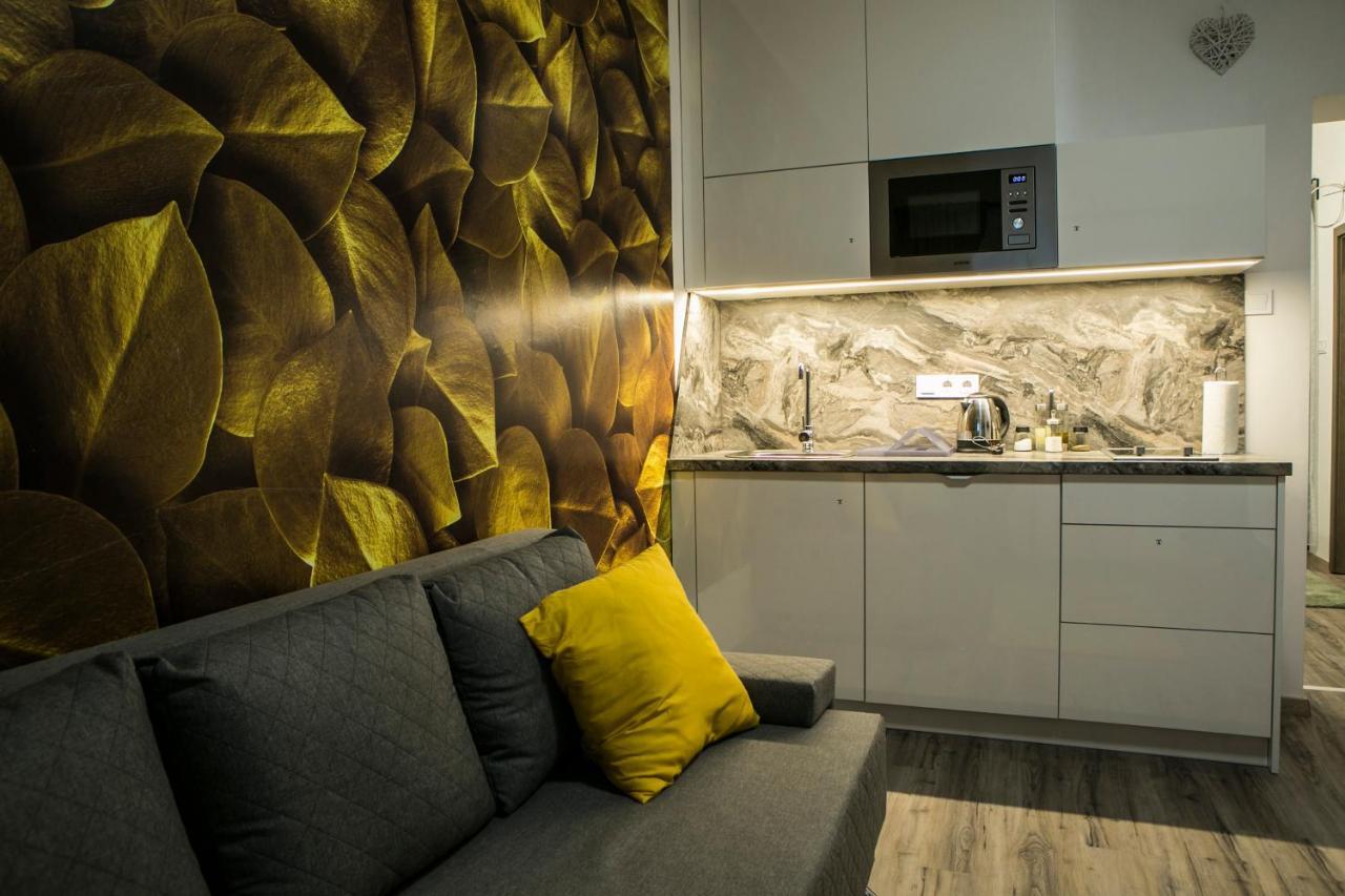 Marusius Apartmanhaz Makó Buitenkant foto