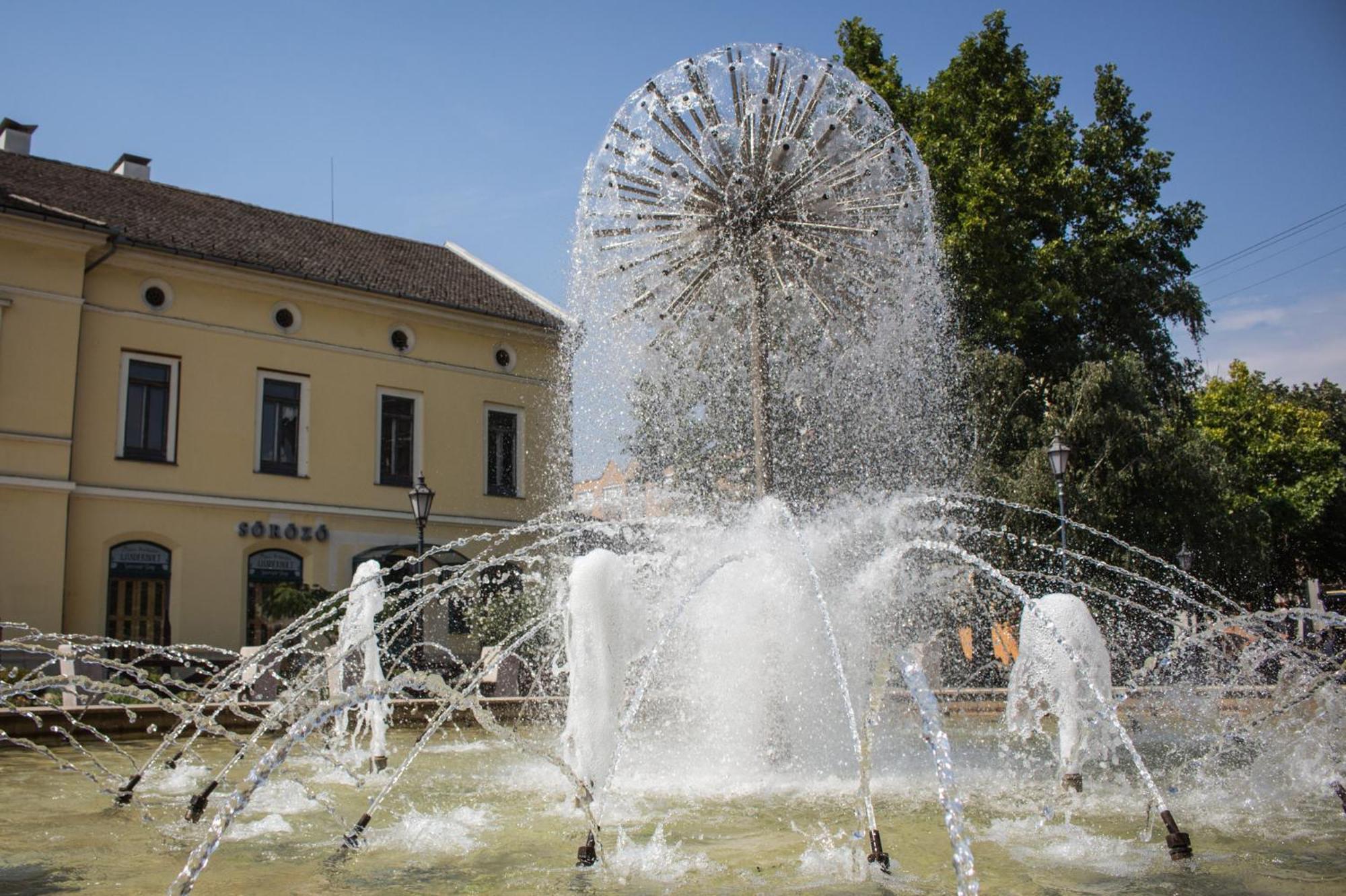 Marusius Apartmanhaz Makó Buitenkant foto