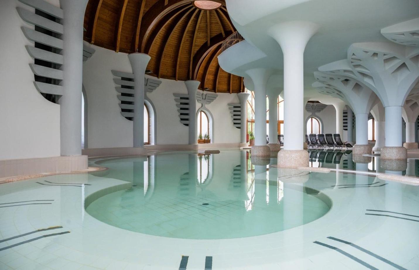 Marusius Apartmanhaz Makó Buitenkant foto