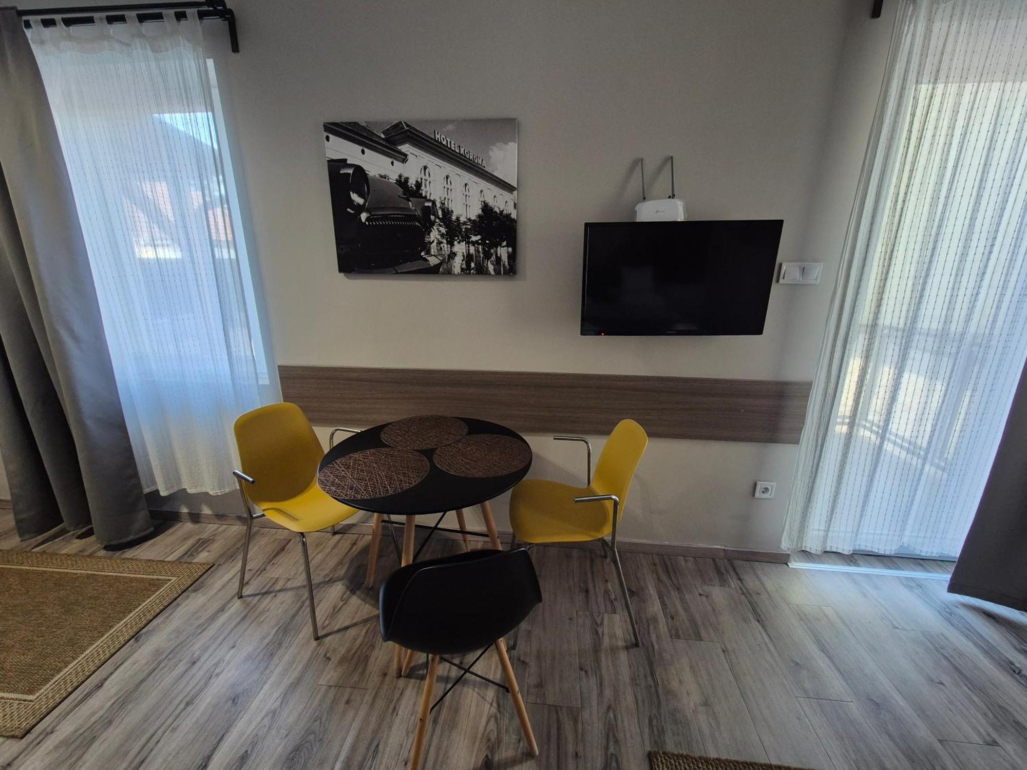Marusius Apartmanhaz Makó Buitenkant foto