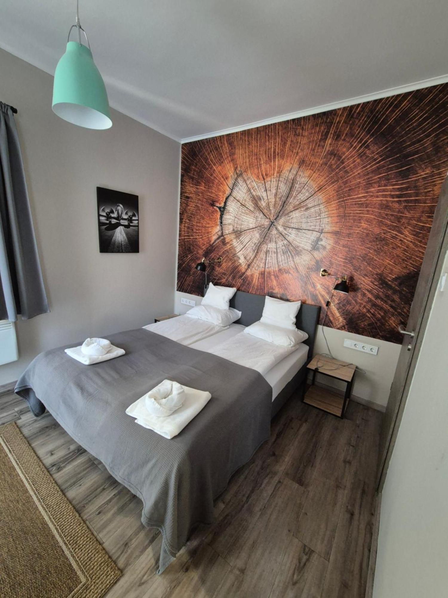 Marusius Apartmanhaz Makó Buitenkant foto