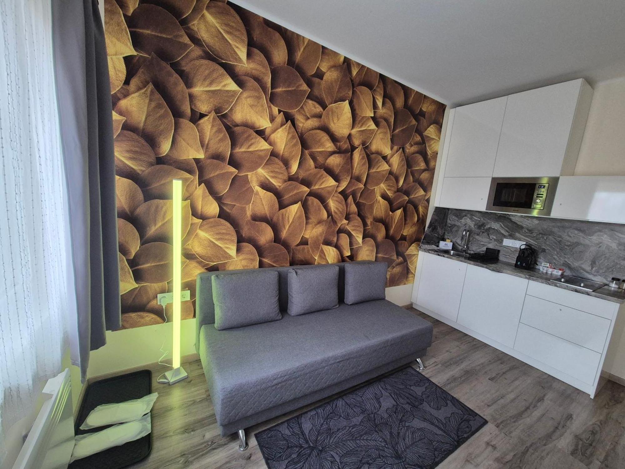 Marusius Apartmanhaz Makó Buitenkant foto